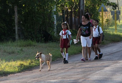 Inicio del curso escolar en Cuba. 1ro de septiembre de 2014. Poblado Ganuza, Municipio San José de las Lajas, Provincia Mayabeque.
